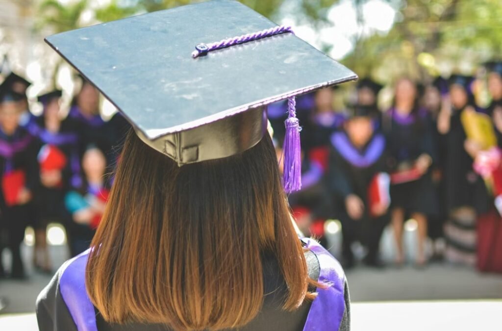 Twastia com Education